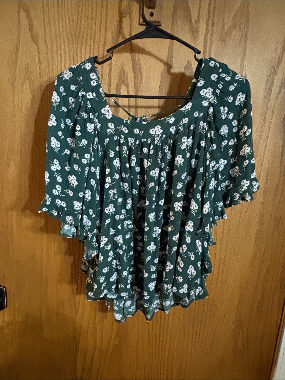 easel Dark Green Floral Scoop Neck Peasant Blouse